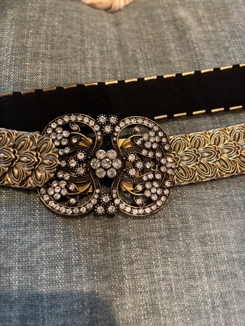 Kelli Kouri Goldtone Metal Plate Stretch Belt, Crystal  Rhinestone Buckle - Picture 3 of 12